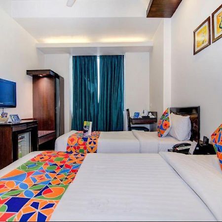 Hotel Rockland Panchsheel Enclave New Delhi Exterior foto