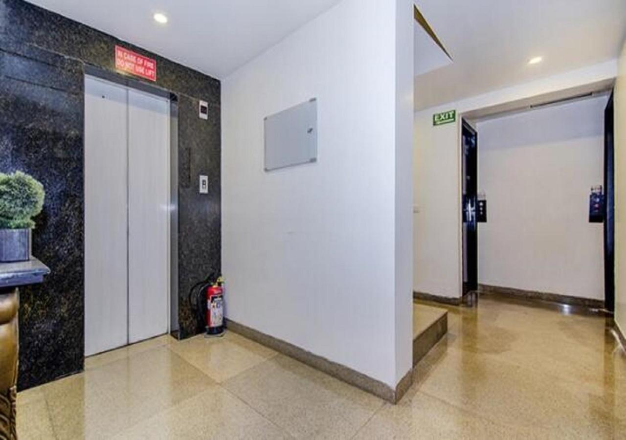 Hotel Rockland Panchsheel Enclave New Delhi Exterior foto